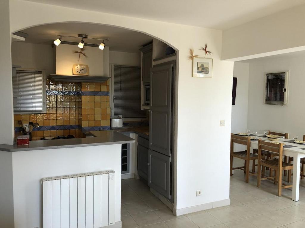Appartement 60M2 - 2 Chambres A Une Minute Des Plages, Parking Prive Sausset-les-Pins Kültér fotó