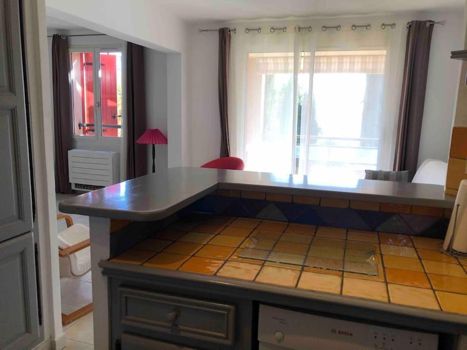 Appartement 60M2 - 2 Chambres A Une Minute Des Plages, Parking Prive Sausset-les-Pins Kültér fotó